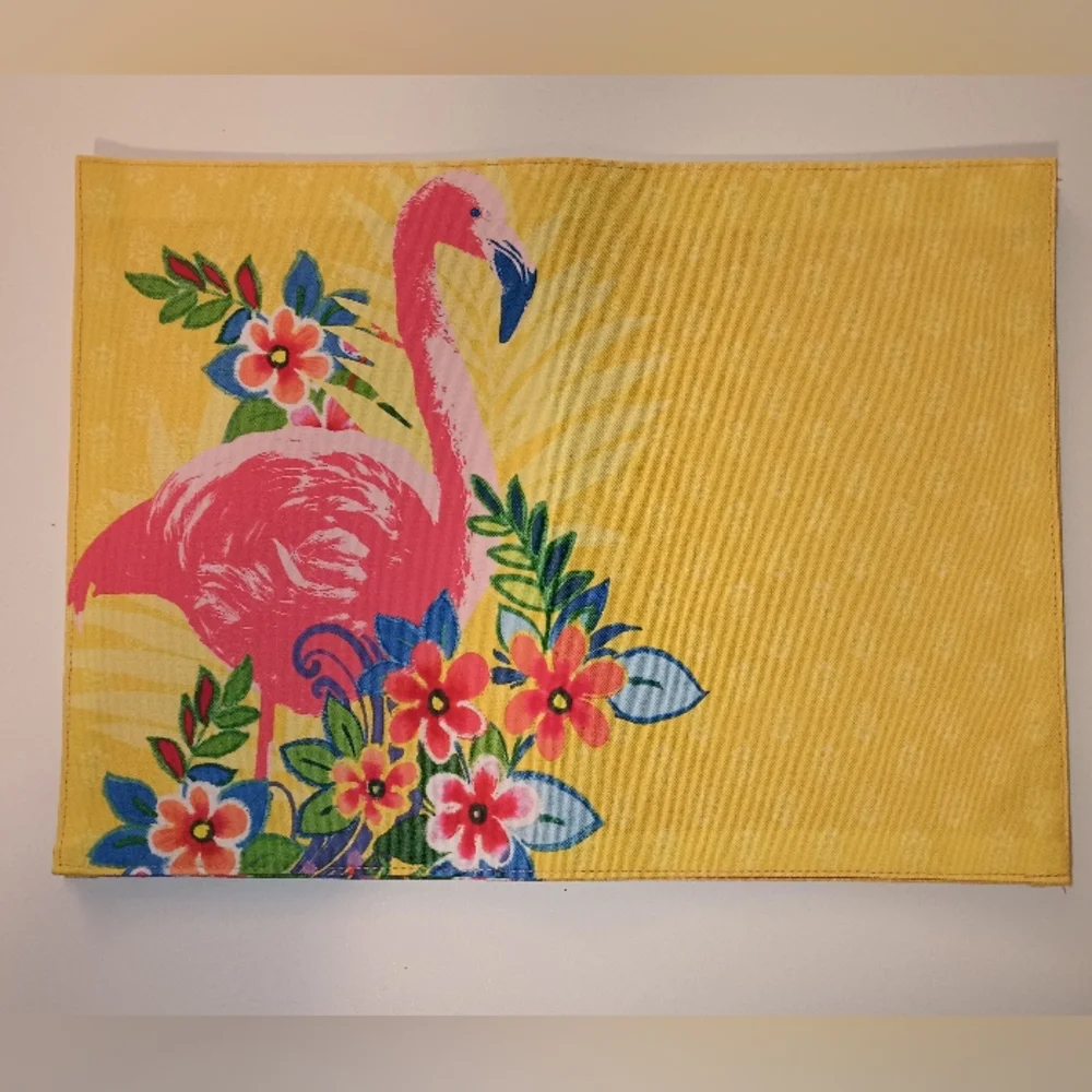 Flamingo 🦩🏝️ SET of Four (4) 🏝️🦩 Tropical Motif Placemats